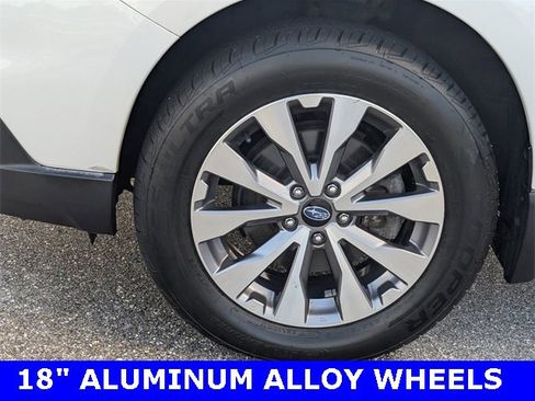 Used 2017 Subaru Outback 3.6R Touring image 4