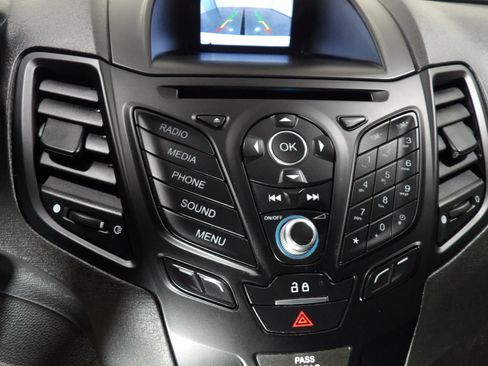 Used 2019 Ford Fiesta SE FWD image 12
