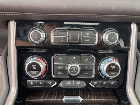 Used 2024 GMC Yukon Denali w/ Max Trailering Package image 30