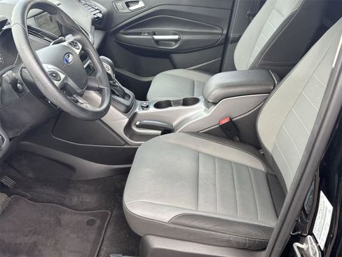 Used 2016 Ford Escape SE w/ Equipment Group 201A AWD/4WD image 12