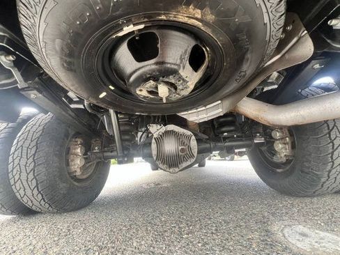 Used 2018 RAM 3500 Tradesman w/ Chrome Appearance Group AWD/4WD image 19