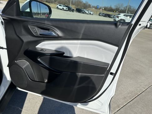 New 2026 Chevrolet Trax LT w/ Driver Confidence Package image 29