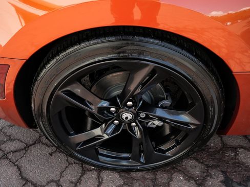 Used 2024 Chevrolet Camaro LT RWD image 9
