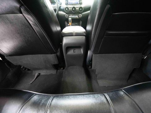 Used 2021 Nissan Sentra SR w/ SR Premium Package FWD image 22