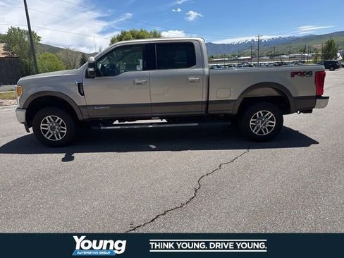 Used 2017 Ford F350 Lariat w/ Lariat Value Package AWD/4WD image 3