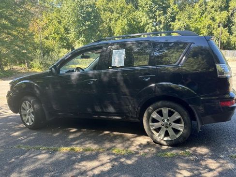 Used 2013 Mitsubishi Outlander SE image 8