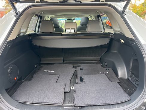 Used 2023 Toyota RAV4 Limited image 28