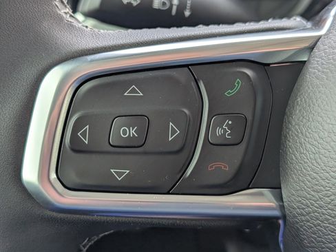 New 2025 Jeep Wrangler Unlimited Sahara AWD/4WD image 9