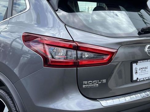 Used 2022 Nissan Rogue Sport SL AWD/4WD image 13