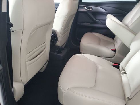 Used 2023 MAZDA CX-9 Touring image 13