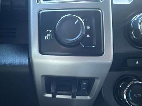 Used 2017 Ford F250 Lariat w/ Lariat Value Package image 30