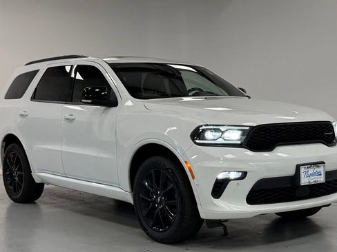 Used 2023 Dodge Durango GT image 6