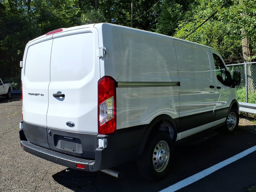 Used 2023 Ford Transit 150 Low Roof AWD image 5
