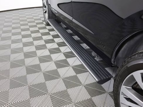 Certified 2020 Ford Expedition Platinum image 27