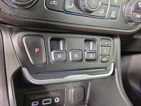 Used 2020 GMC Terrain SLT FWD image 20