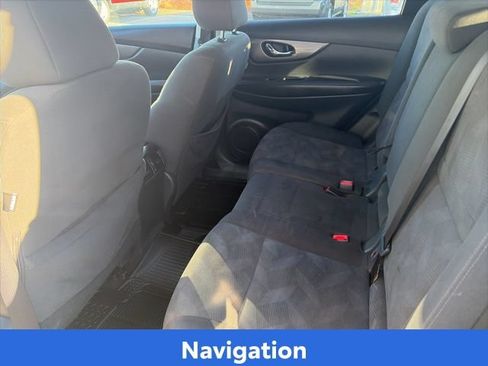 Used 2016 Nissan Rogue SV w/ SV Premium Package AWD/4WD image 10