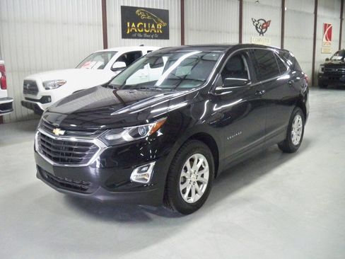 Used 2018 Chevrolet Equinox LT image 1