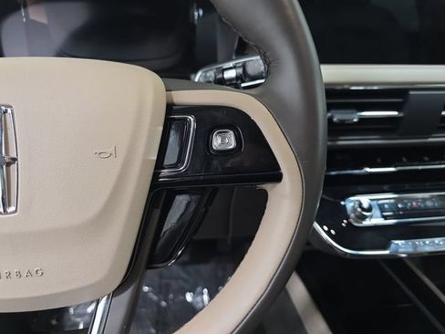Certified 2024 Lincoln Corsair Reserve AWD/4WD image 15