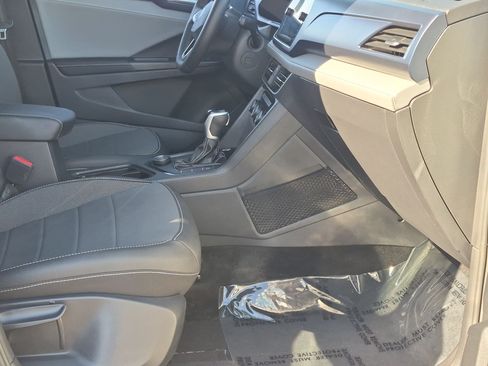 Used 2024 Volkswagen Taos SE w/ Panoramic Sunroof Package AWD/4WD image 26