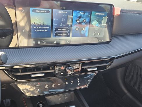 New 2026 Nissan Kicks SR image 20