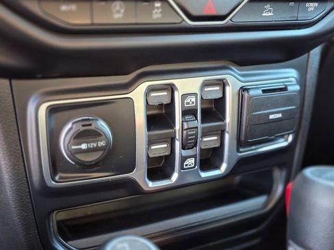 Used 2020 Jeep Gladiator Sport w/ Quick Order Package 24S image 34