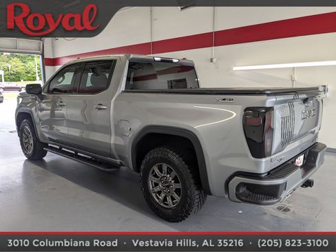 Used 2024 GMC Sierra 1500 Elevation w/ X31 Off-Road Package AWD/4WD image 2