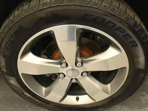 Used 2015 Jeep Grand Cherokee Limited image 9