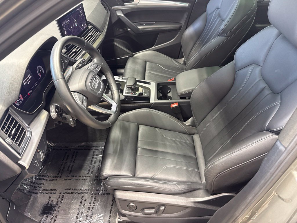 Used 2023 Audi Q5 2.0T Premium Plus w/ Premium Plus Package AWD/4WD image 17