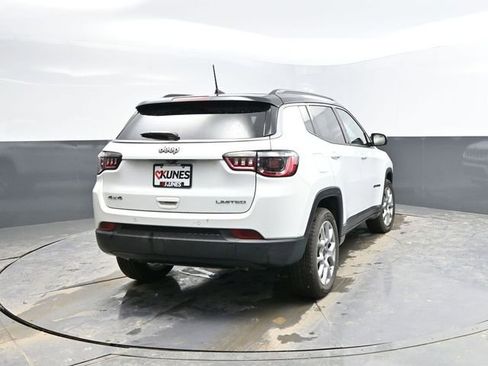 Used 2025 Jeep Compass Limited image 9