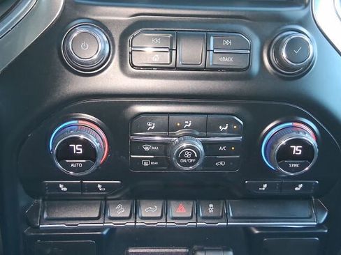 Used 2021 Chevrolet Silverado 1500 LT Trail Boss image 38