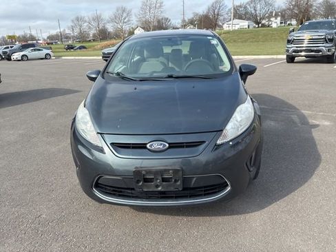 Used 2011 Ford Fiesta SE w/ 203A Rapid Spec Order Code image 4