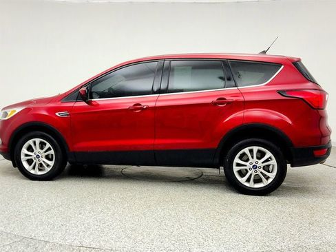 Used 2019 Ford Escape SE image 8
