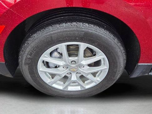 Used 2024 Chevrolet Equinox LT FWD image 9