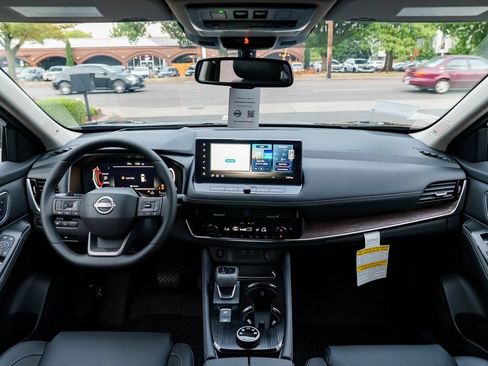 New 2026 Nissan Rogue Platinum w/ Platinum Premium Package AWD/4WD image 9