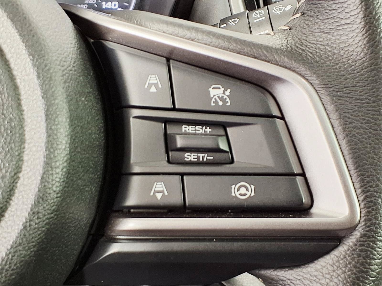 Used 2025 Subaru Outback Premium AWD/4WD image 19