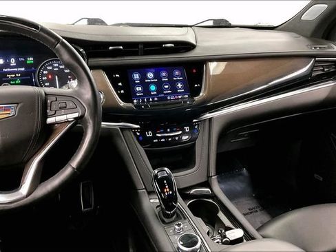 Used 2024 Cadillac XT6 Sport w/ LPO, Onyx Lite Package AWD/4WD image 7