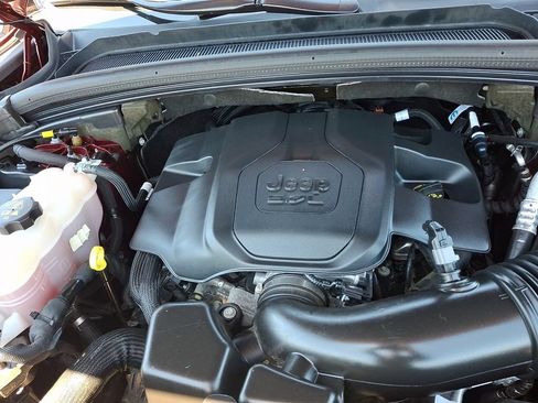 Used 2022 Jeep Grand Cherokee L Summit w/ Advanced Protech Group IV AWD/4WD image 30