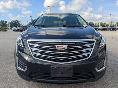 Used 2017 Cadillac XT5 Luxury w/ Driver Awareness Package AWD/4WD image 3