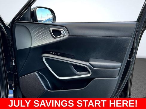 Used 2022 Kia Soul LX FWD image 33