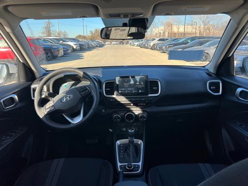 New 2026 Hyundai Venue SEL image 19