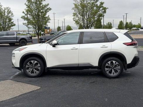 Used 2023 Nissan Rogue SV AWD/4WD image 6