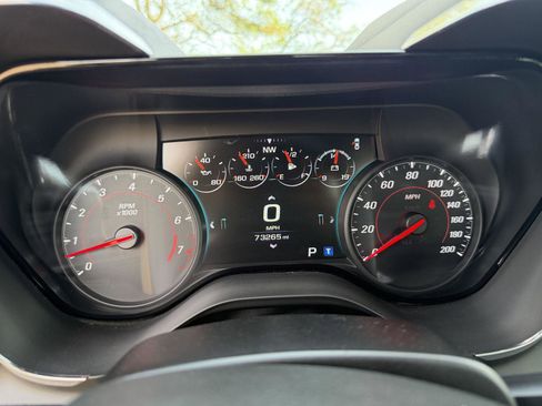 Used 2016 Chevrolet Camaro SS RWD image 23