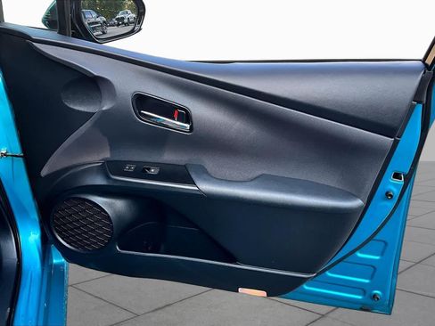 Certified 2017 Toyota Prius Prime Advanced FWD image 21