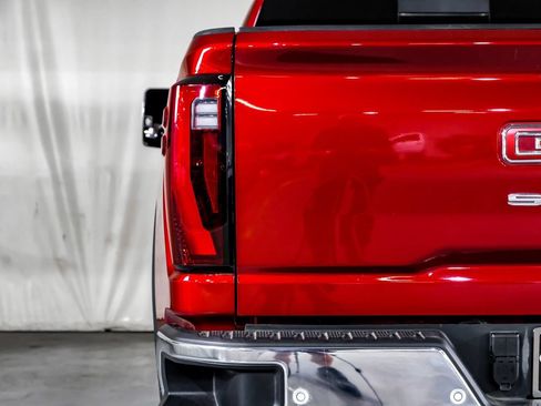 Used 2026 GMC Sierra 2500 SLT AWD/4WD image 42