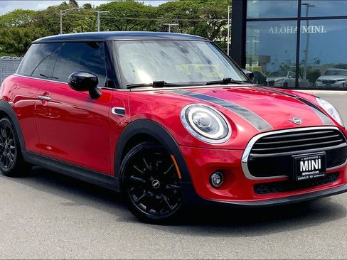 Used 2020 MINI Cooper 2-Door Hardtop FWD image 32
