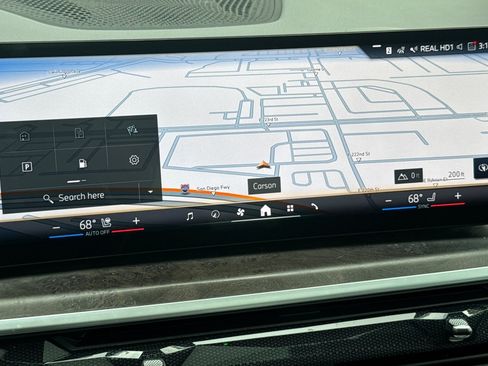 Used 2024 BMW X7 xDrive40i w/ M Sport Package image 19