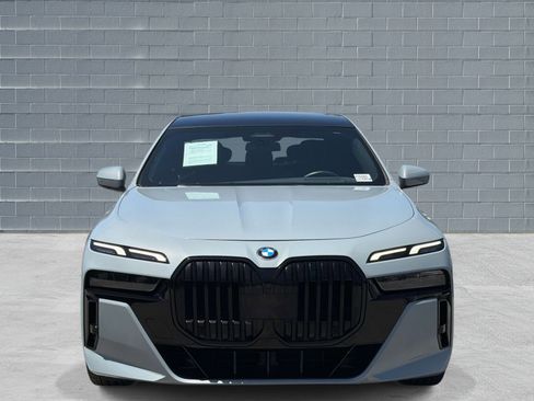Certified 2023 BMW 740i w/ Parking Assistance Package RWD image 2