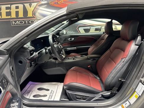 Used 2026 Ford Mustang GT Premium RWD image 5