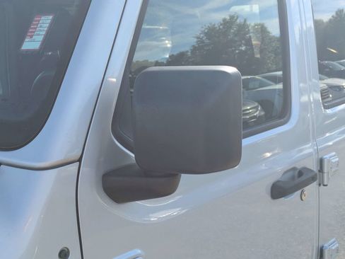 Used 2023 Jeep Wrangler Unlimited Sport AWD/4WD image 11