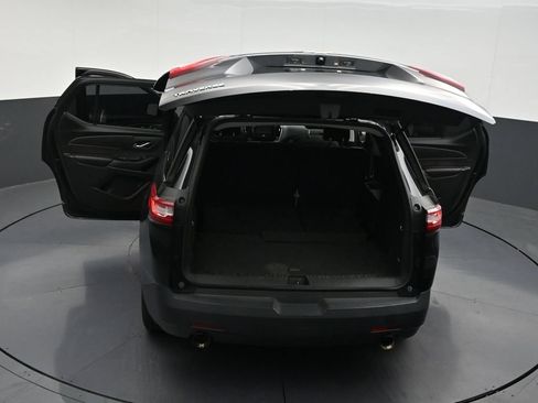 Used 2018 Chevrolet Traverse LS FWD image 38